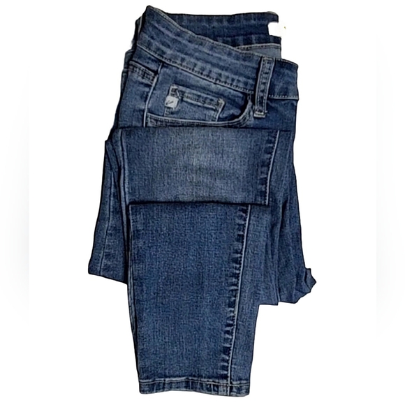 Kancan Women's Mid Rise Skinny Jeans, size 27 - Picture 2 of 8